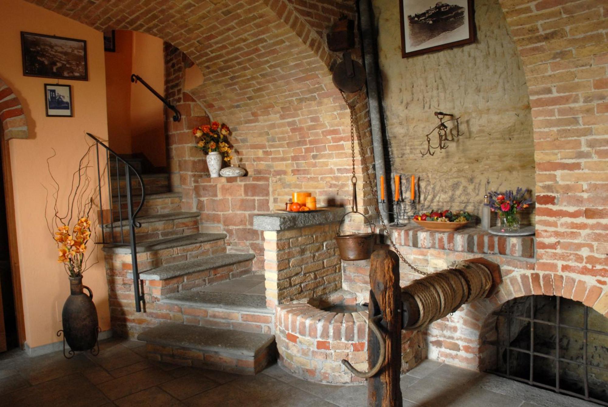 Il Borgo B&B Castellinaldo Екстериор снимка