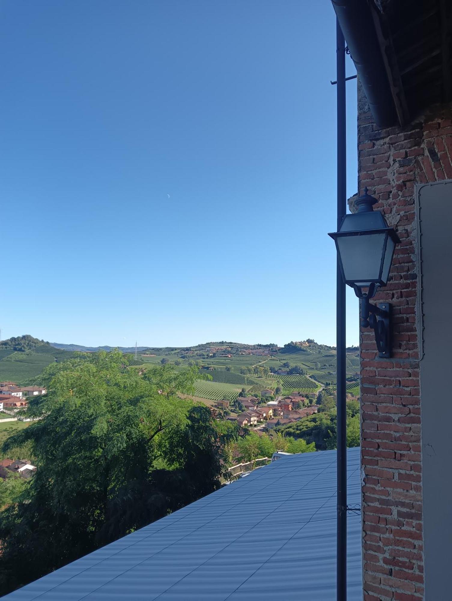 Il Borgo B&B Castellinaldo Екстериор снимка
