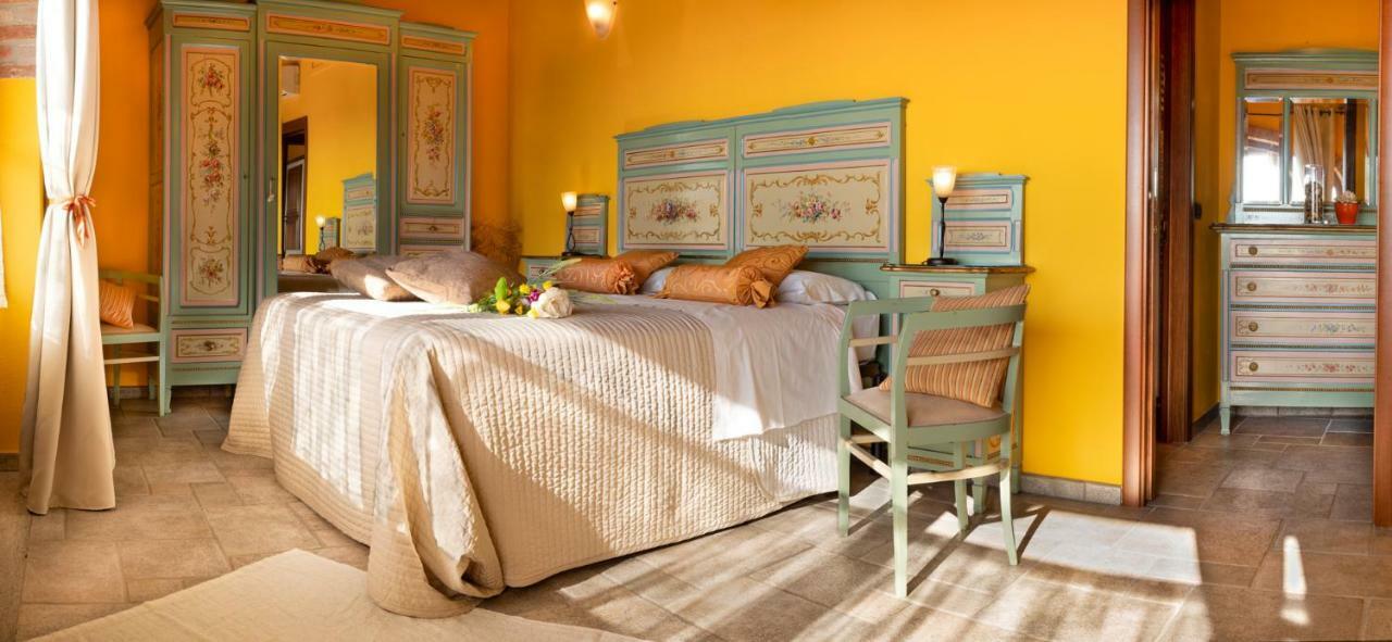 Il Borgo B&B Castellinaldo Екстериор снимка