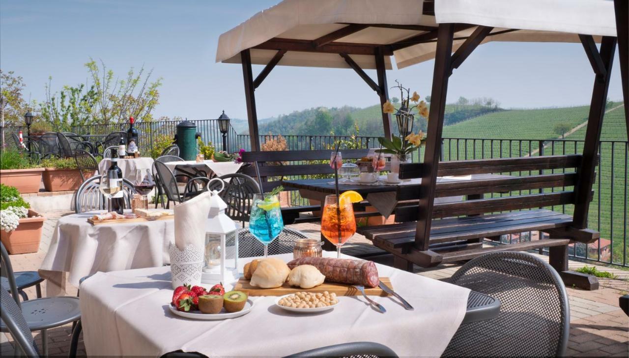 Il Borgo B&B Castellinaldo Екстериор снимка